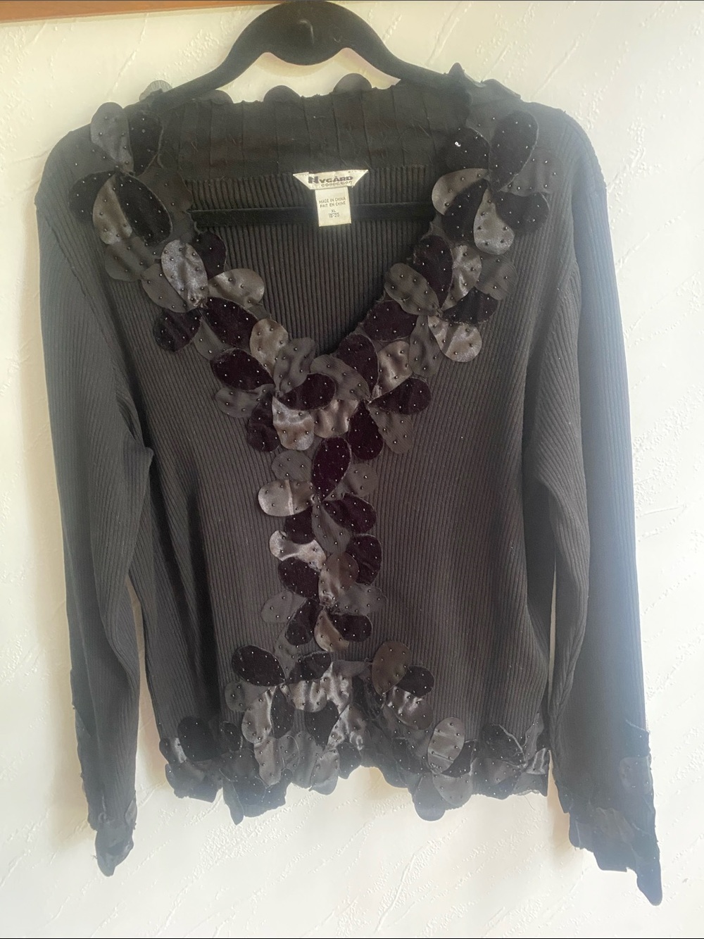 Byer California Black V-Neck Petal Appliqué Sweater